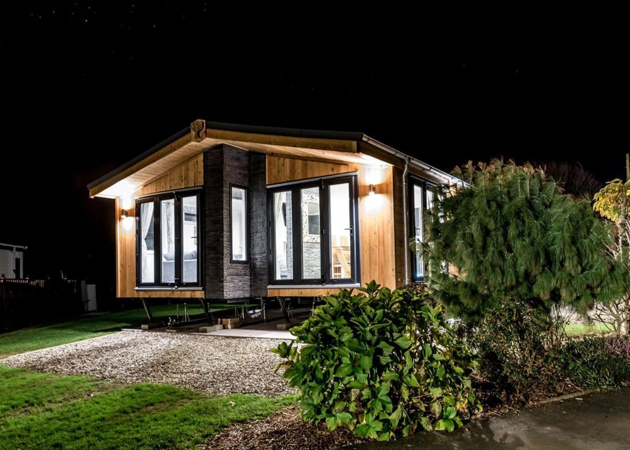 Ocean Heights Holiday Park New Quay  Buitenkant foto